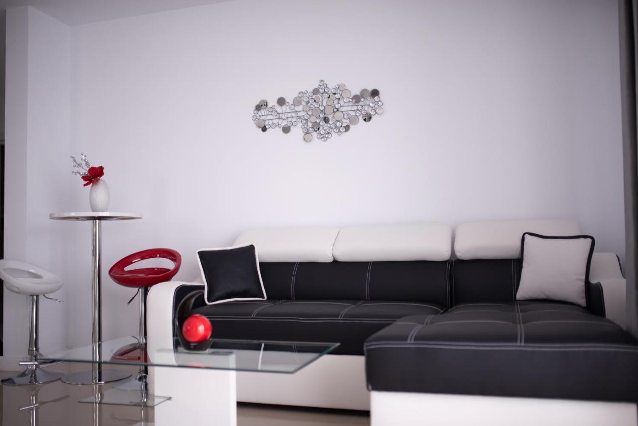 Apartament Denissia Oradea Exterior foto
